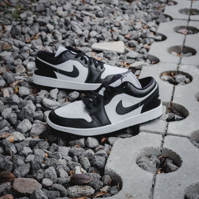 NIKE AJ1 LOW PANDA