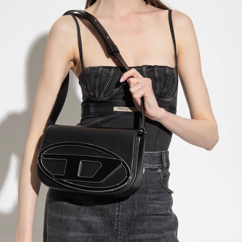 Original Diesel 1DR M Iconic Medium Shoulder Bag in Leather