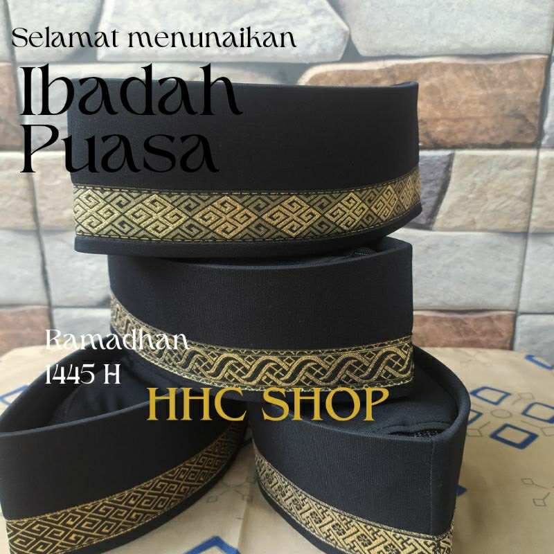 Peci BHT Pita Gold,Peci Buat sholat Laki2,Kopiah Hitam Pita gold
