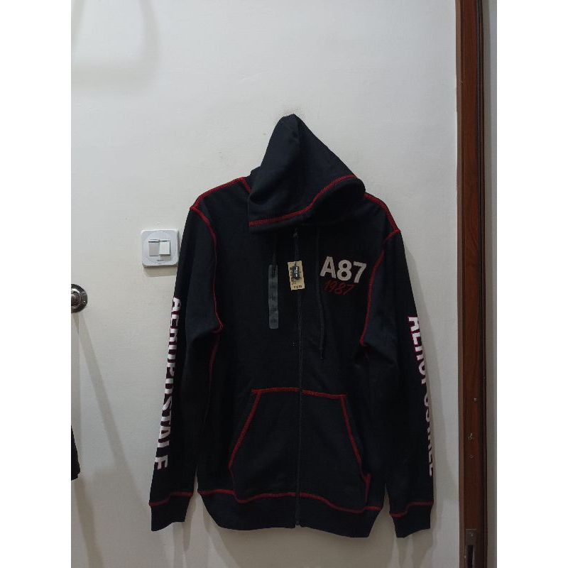 jaket Aero