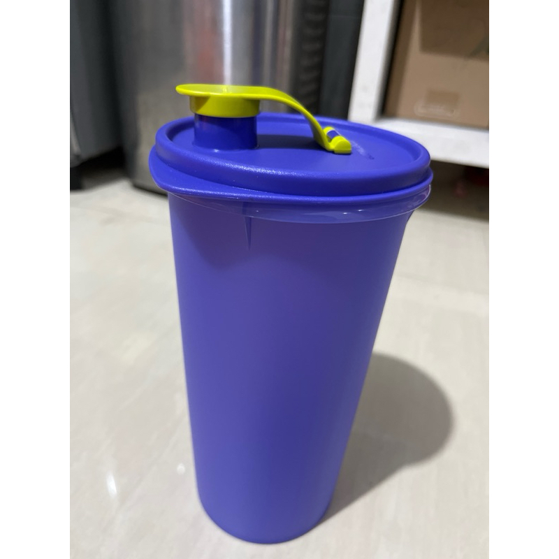 Botol air minum Tupperware isi 1,5liter (Slim Line)