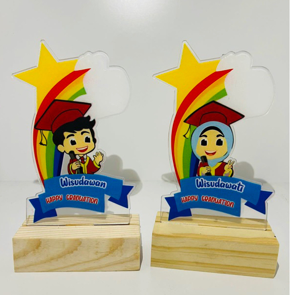 Wisudawan Akrilik Piala Wisuda Piala Kelulusan anak Custom Akrilik Piala Wisuda Anak Anak