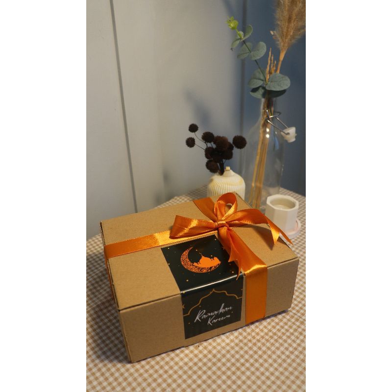 

Hampers buy 2 get 1