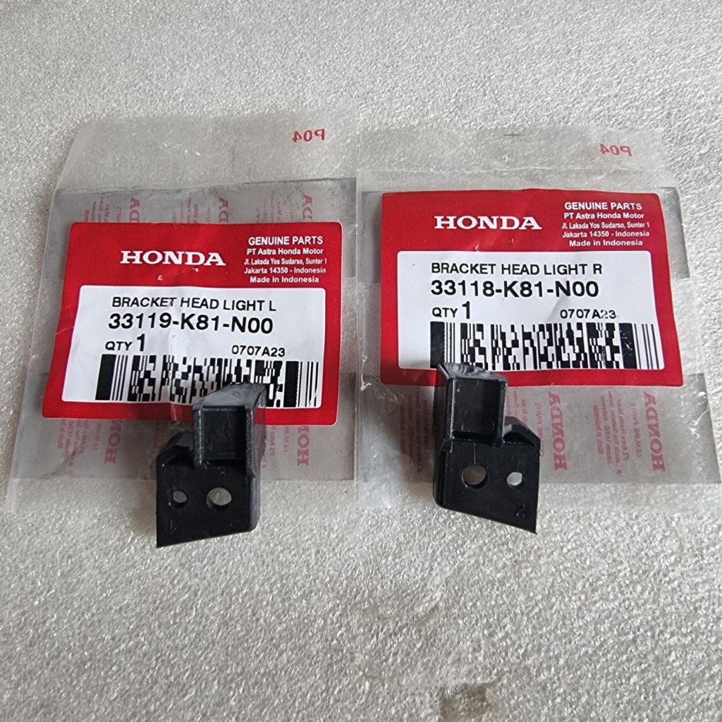 Dudukan Reflektor Lampu Depan K81 1Set 2Pcs Beat Fi, Beat Street, Beat Esp New Ori Honda