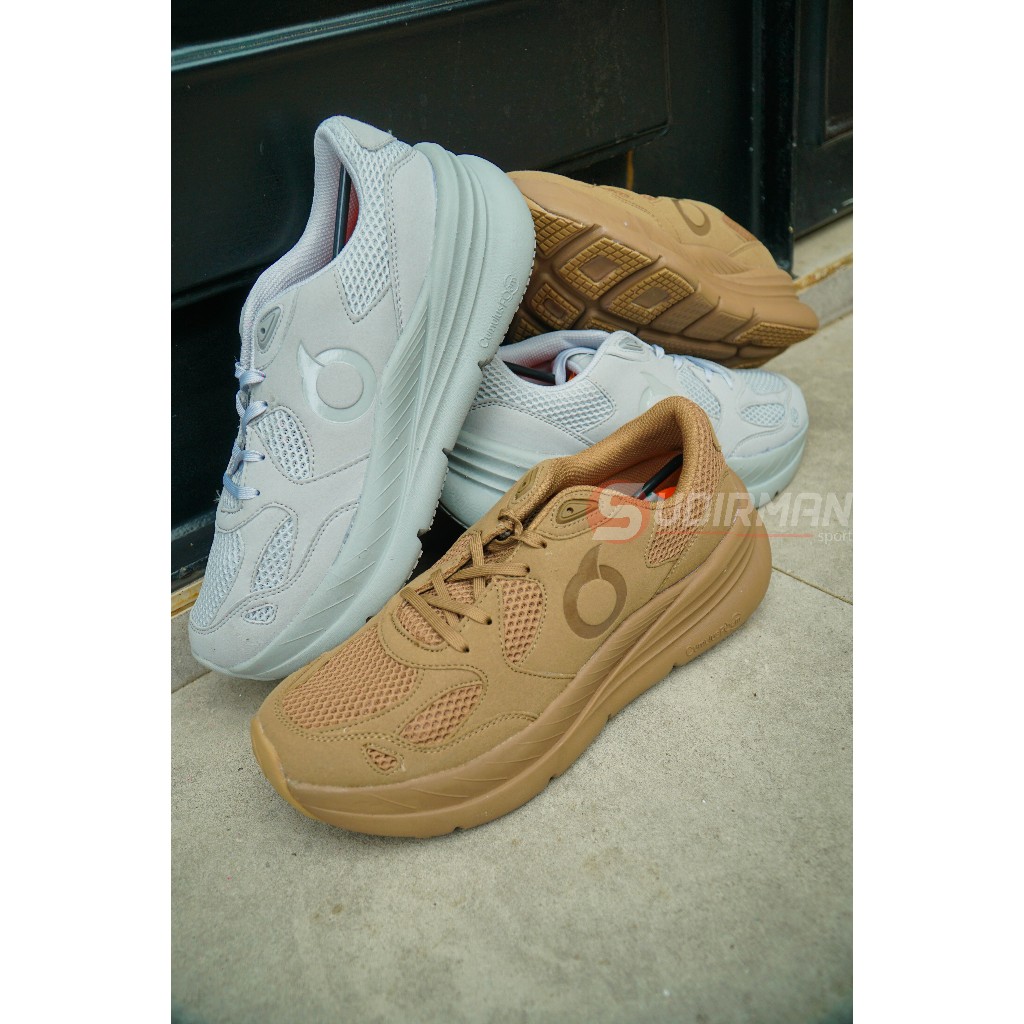 ORTUSEIGHT SEPATU RUNNING BRISBANE ORIGINAL