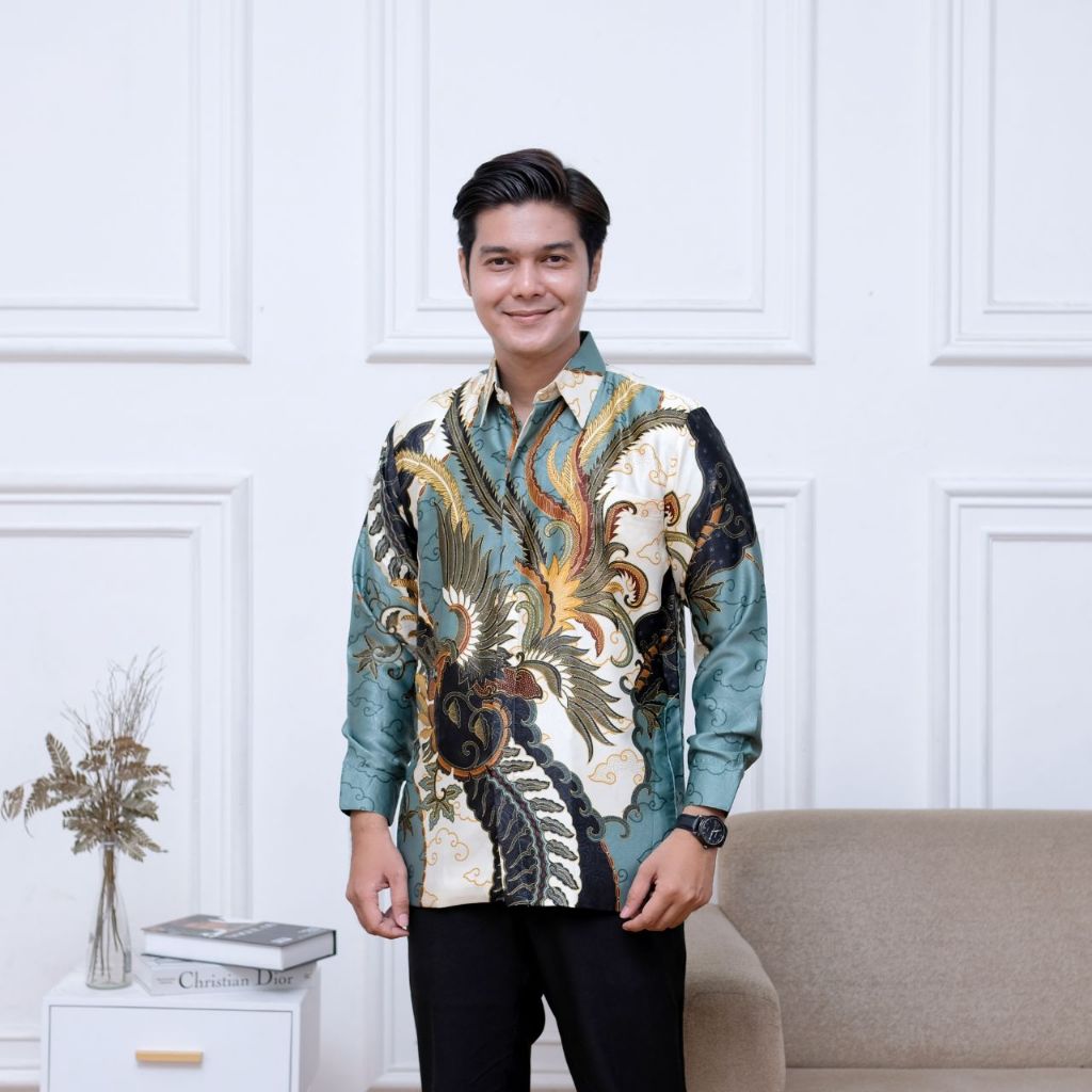 KEMEJA BATIK PRIA SEMI SUTRA BAGIAN DALAM PAKAI FURING ORIGINAL BAJU BATIK PRIA LENGAN PANJANG TERBA
