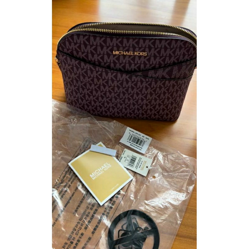 Mk Dome Crossbody Sign Brown