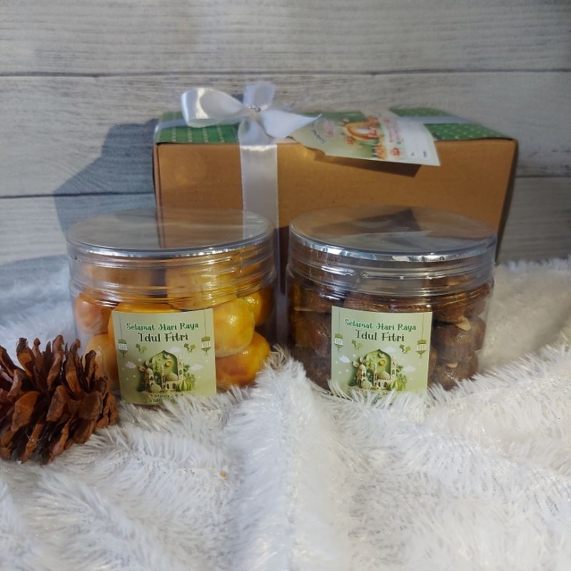 

Cookies Gift Box Lebaran ( isi 2 toples )