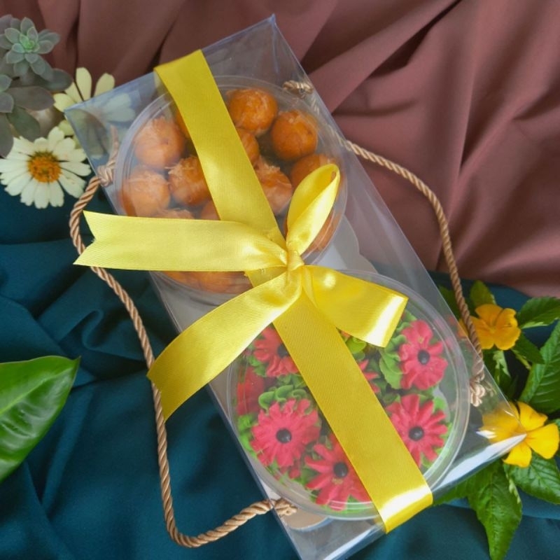 

Paket Hampers Kue Kering Lebaran Isi 4 Toples 250gr Jajan Lebaran Murah Hemat