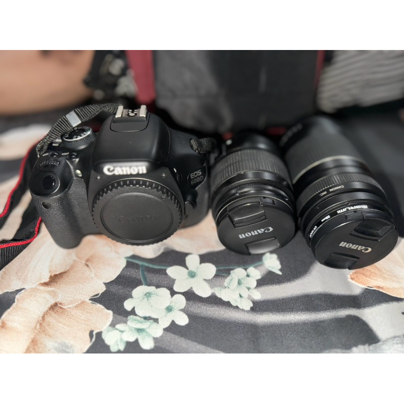 KAMERA DSLR CANON 600D