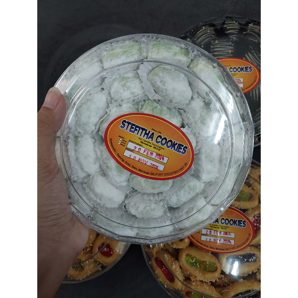

Kue Putri salju pandan / Salju Pandan / Kue putri salju Pandan Premium 500grm