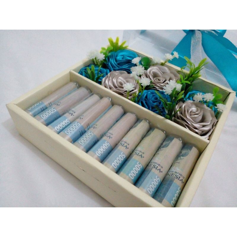 

Money box, bloombox, hampers