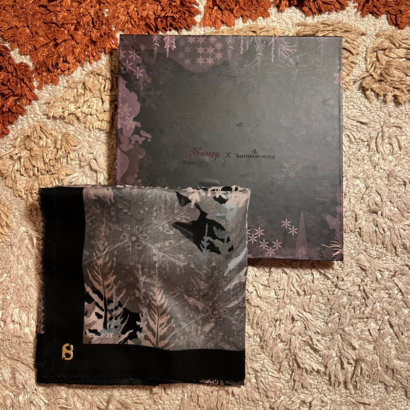 Preloved Buttonscarves Disney Frozen Black