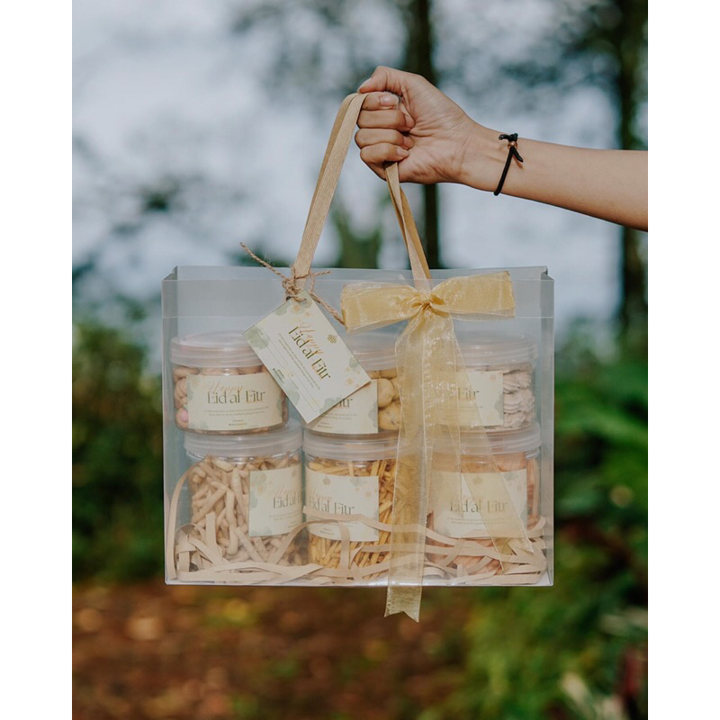 

HAMPERS LEBARAN - MEYRA SET B