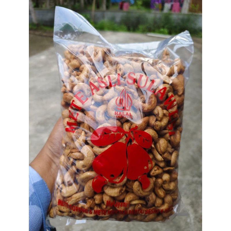 

Mete Goreng Utuh Sulawesi 1kg