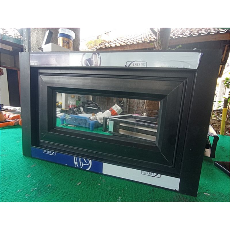 Jendela aluminium 30 x 50