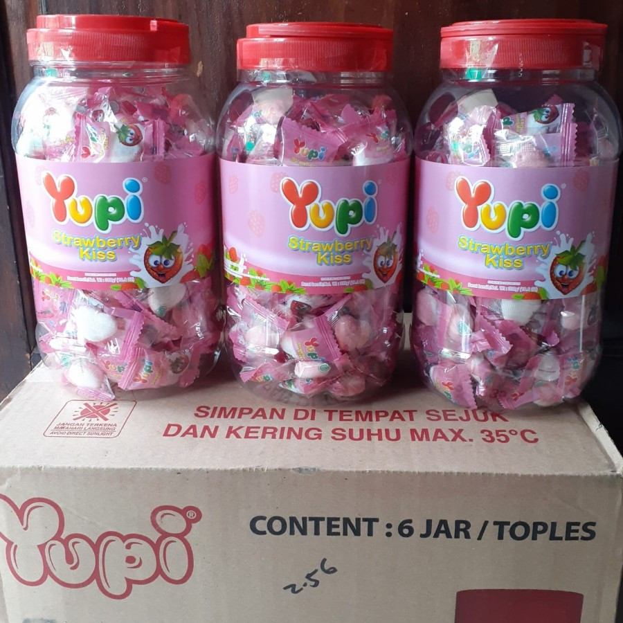 

Permen Yupi Strobeery kiss toples 330 gram