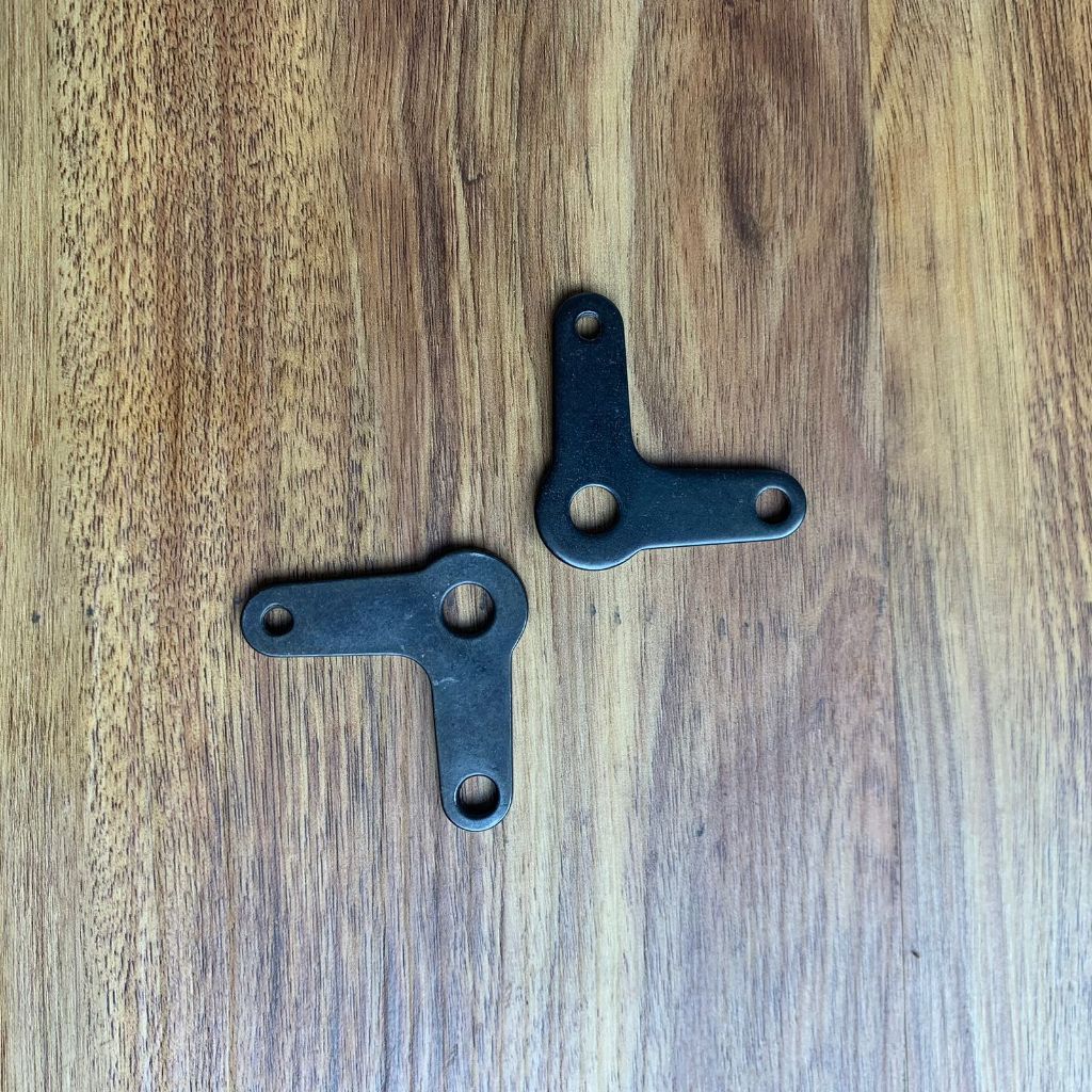 [ 145479-001 ] Plat Kawat Angkatan Sepatu Knee Lifter Brother DB2-B735 Mesin Jahit Jarum 1 Industria