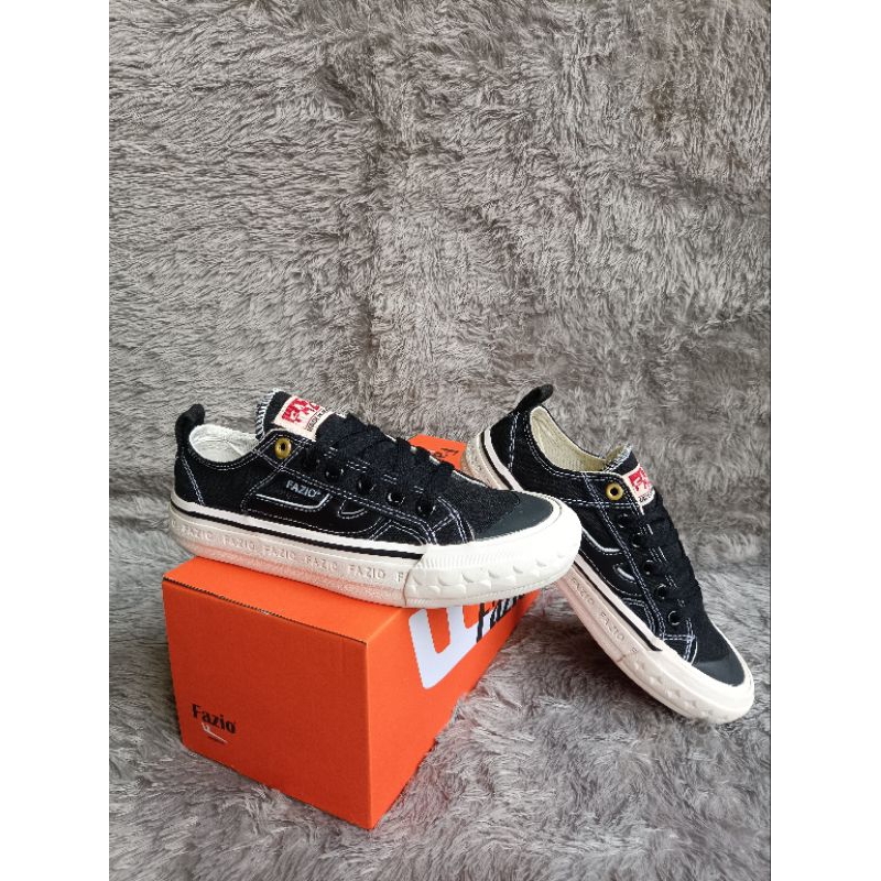 Fazio Sepatu Pria Kasual Klasik Effile Low Unisex Hitam