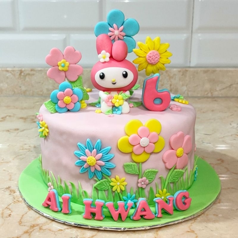 

My Melody Birthday Cake