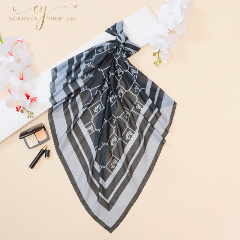 Hijab segi empat motif  yumna voal premium luxcy 110x110