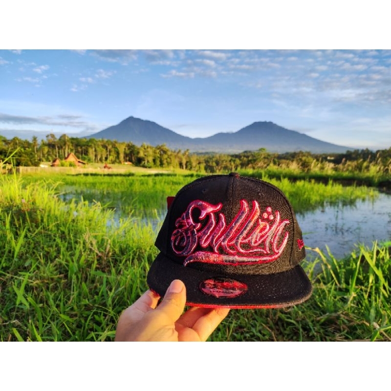 Topi Newera X Sullen Torres Angel art Collective 9FIFTY