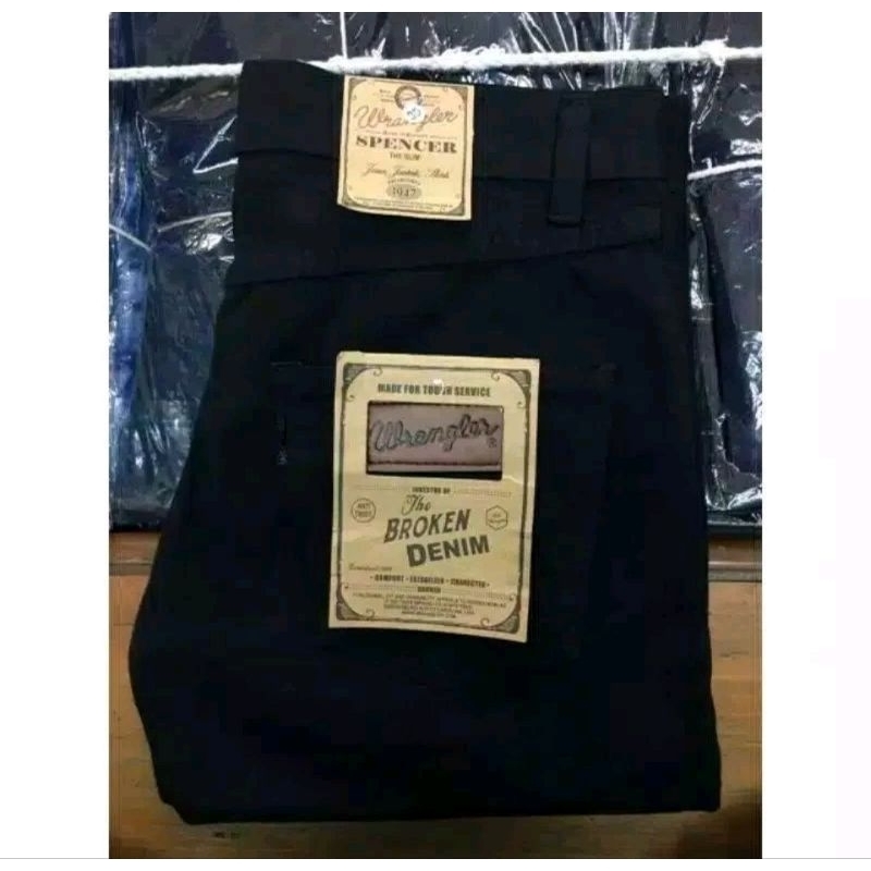 celana hitam wrangler