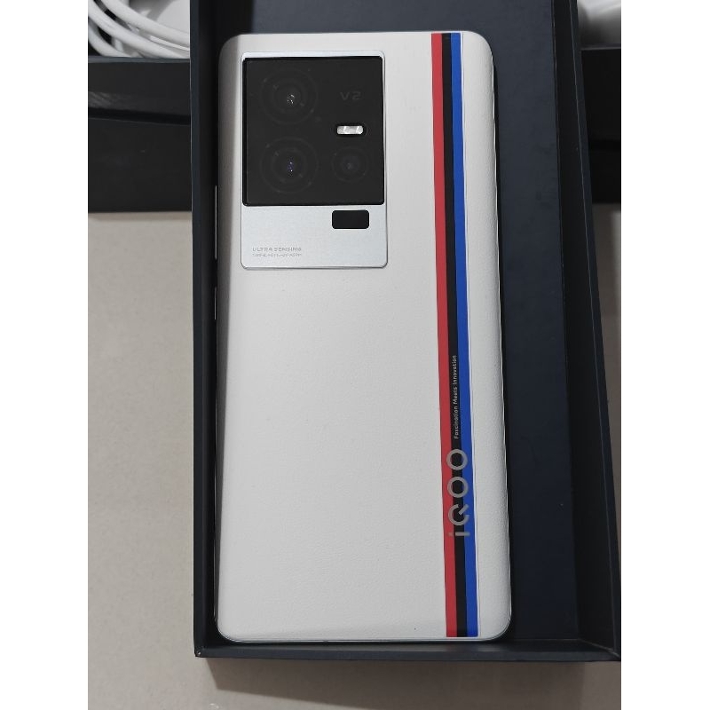 IQOO 11 16/256 Legend BMW Edition