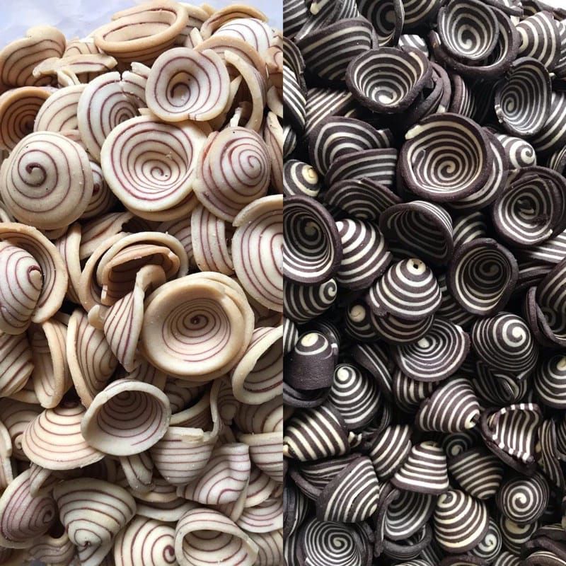 

Kuping Gajah Hitam dan Cream