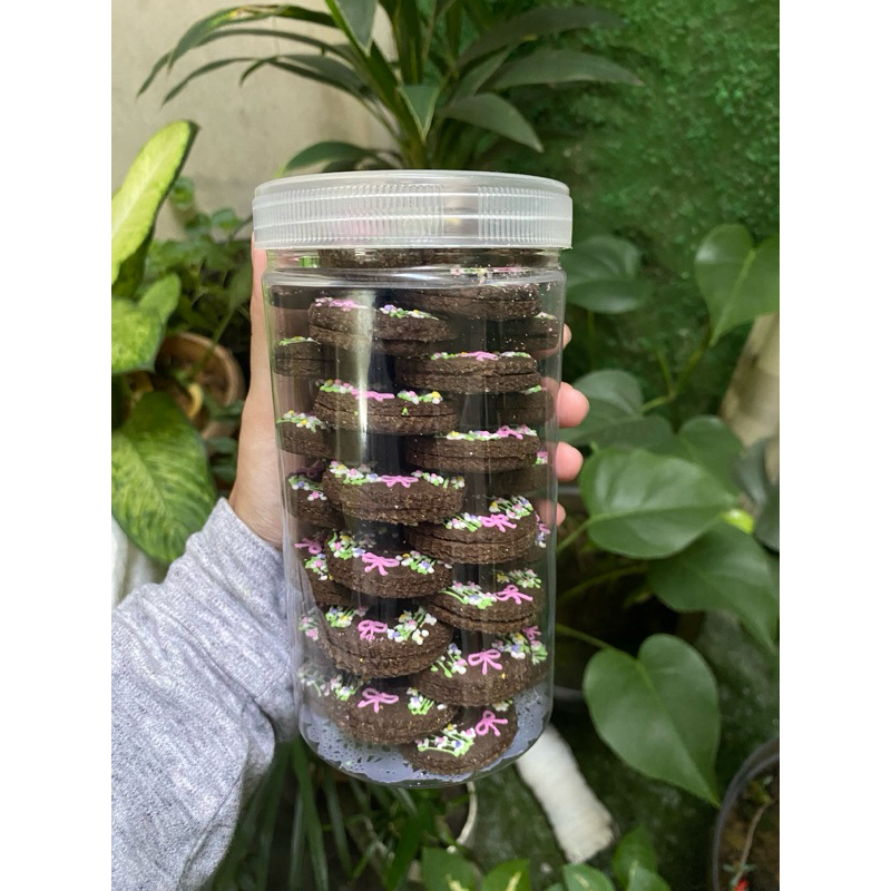 

Kue Karawo Motif Tulip Rasa Coklat - Khas Gorontalo