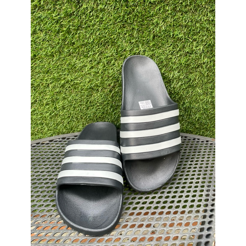 Sendal slip on pria casual Adidas premium quality