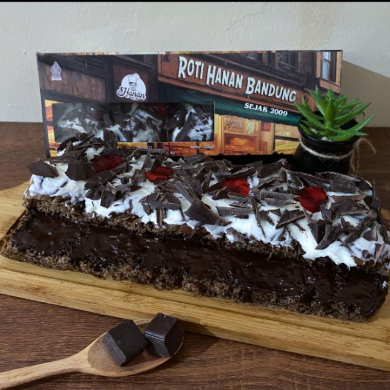 

Roti Hanan Bandung - Black forest