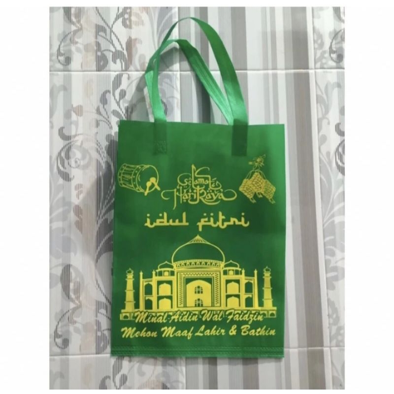 

Tas Kain Spunbond Idul Fitri - Tas Hampers Lebaran 30x40x10