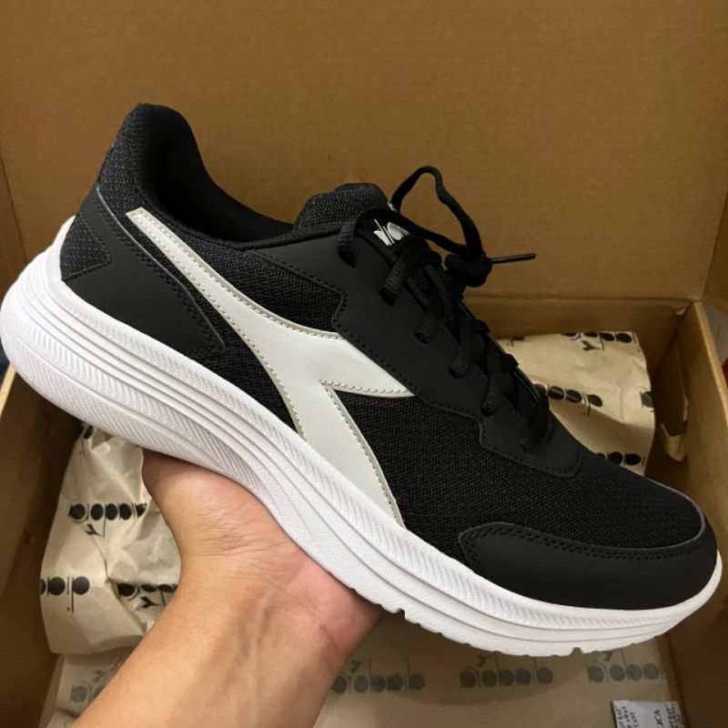 Diadora Eagle Running Men
