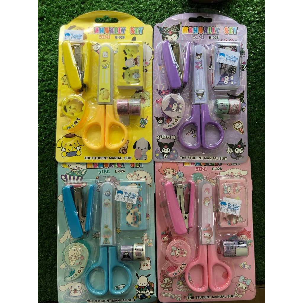 

SET 5IN1 GUNTING SANRIO MINI SELOTAPE DISPENSER PAKET GOODIE BAG