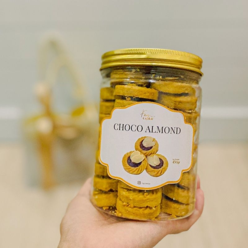 

Choco Almond Cookie 450gr by Fay Cookie | Kue Kering Hari Raya Lebaran Hampers Mewah