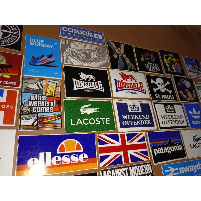 

Stiker Pack Spezial Casual Football 1
