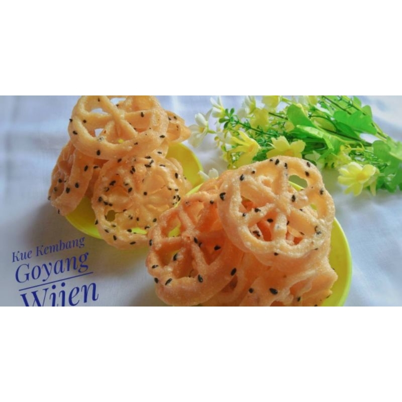 

kembang goyang gurih