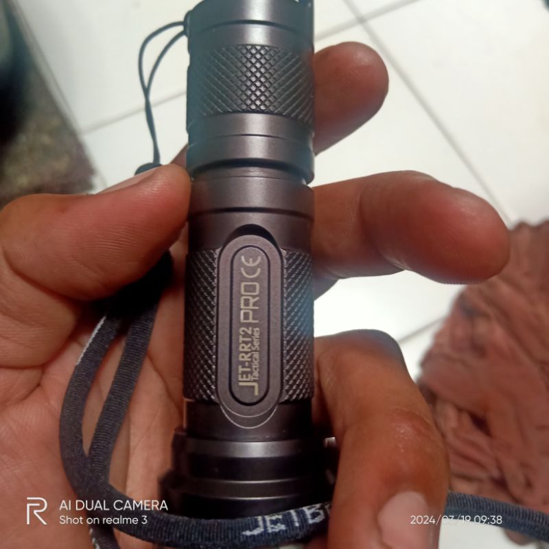 senter jetbeam rrt2 pro