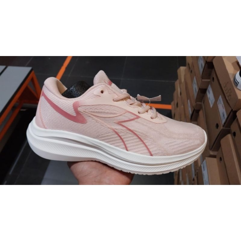 SEPATU DIADORA RUNNING WOMEN/DIADORA KUTA2 WOMEN'S RUNNING SHOES - PINK
