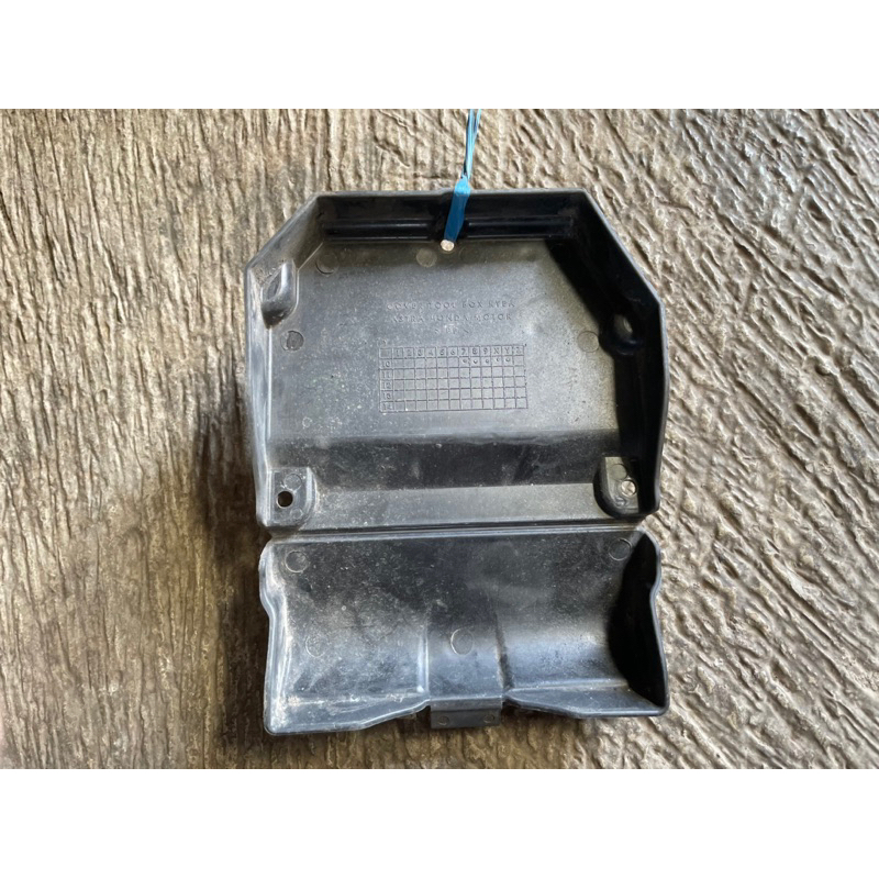 Cover tutup aki accu honda megapro monoshock ori copotan