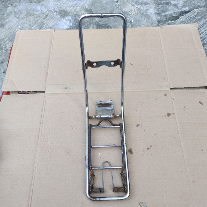 rak jepit Yamaha v75 v80 original