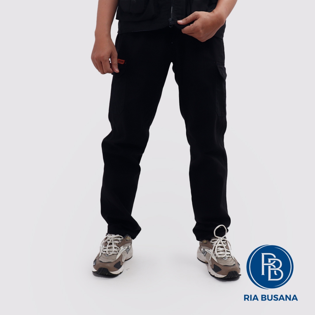 Ria Busana - LeeKeep - Celana Panjang Cargo Dewasa Pria Art. 1020-HITAM