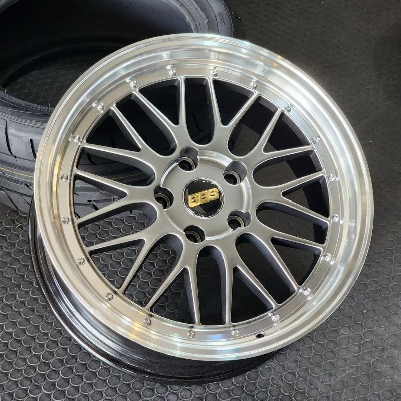 velg mobil bmw r18 BBS LM PCD 5X120 velg racing mobil bmw ring 18 velg mobil bmw