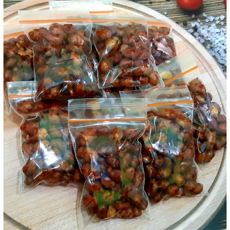 

Kacang balado pedas manis gurih isi 10 bks