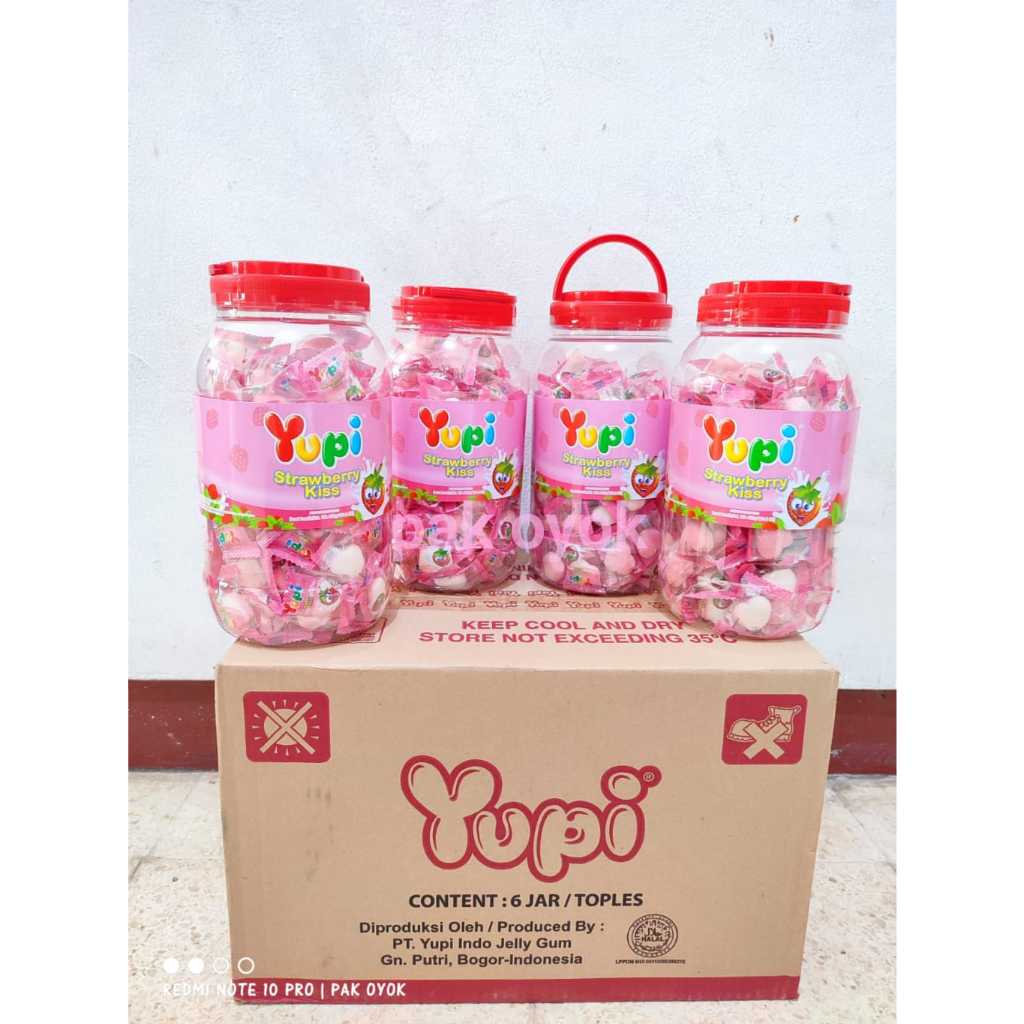 

Permen Yupi Toples Strawberry Kiss Exp 2026 - Candy Yupi Strawberry Kiss Jar 300Gram