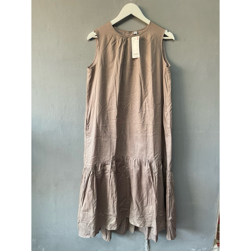 UNIQLO - GAUN KATUN TIERED TANPA LENGAN (NEW)