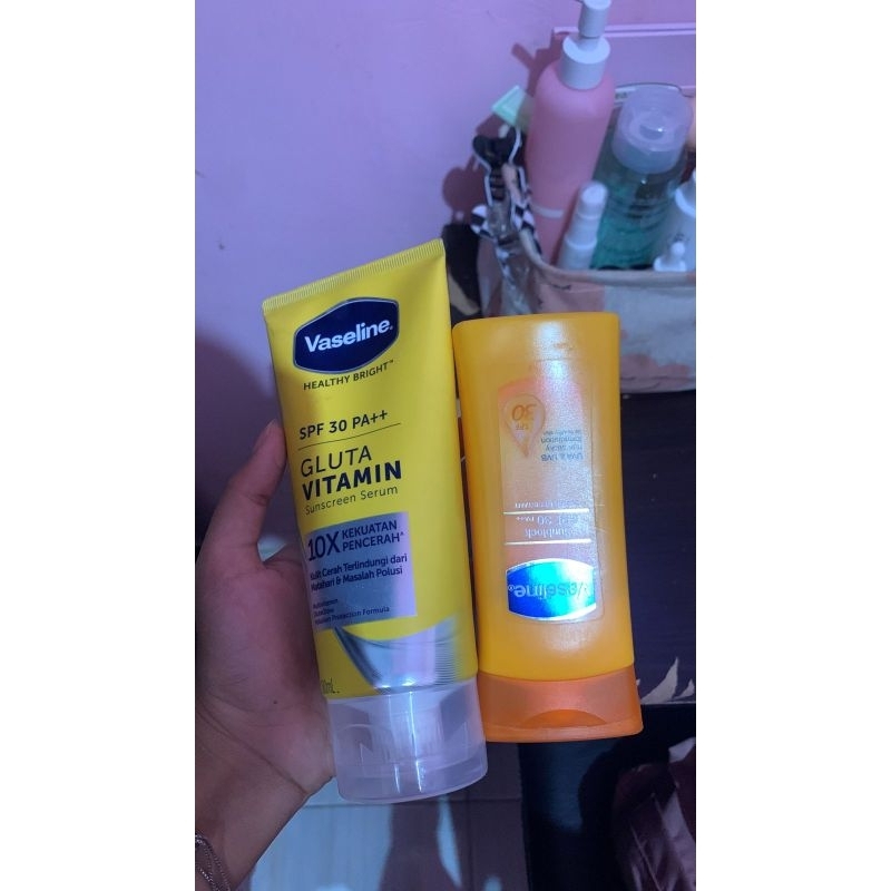 paket Vaseline gluta vitamin
