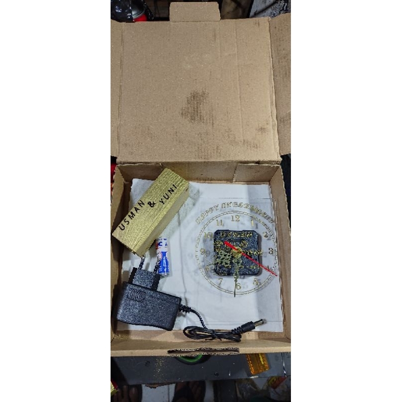 lampu hias / tidur akrilik dengan jam