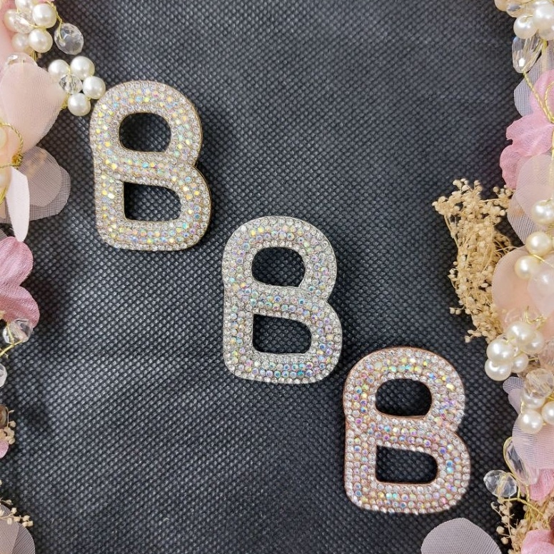 FJG612 XC26619 Brooch Buttonscarvers kw  Bros Buttonscarvers kw  Bros Button kw  Bros